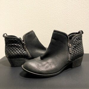 Lucky Brand Ankle Boot / Booties with double zippers